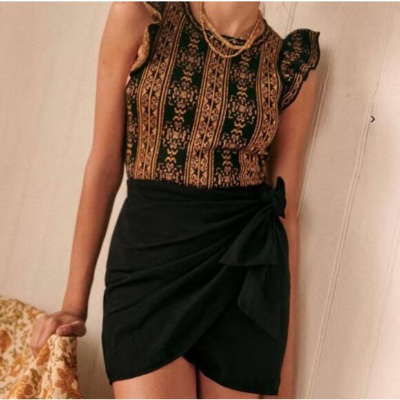 Sézane Emma Sleeveless Sweater Ruffle Shimmer Tank Blouse Size: Medium in Black - Picture 9 of 9